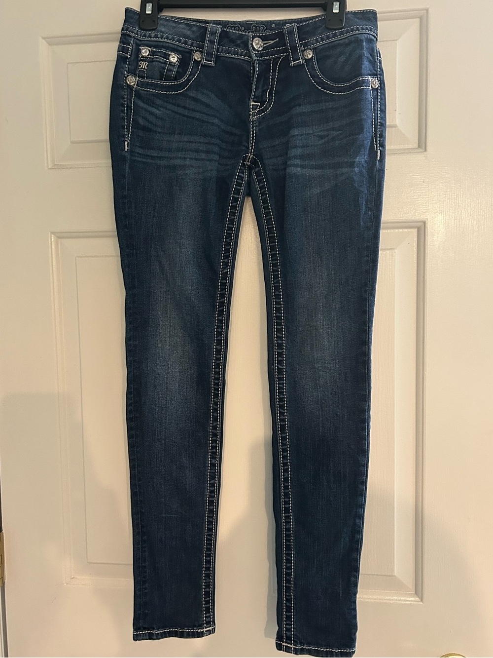 Miss Me Dark Blue Skinny Jeans Women’s Size 26 with Cute Stitched Back Pockets